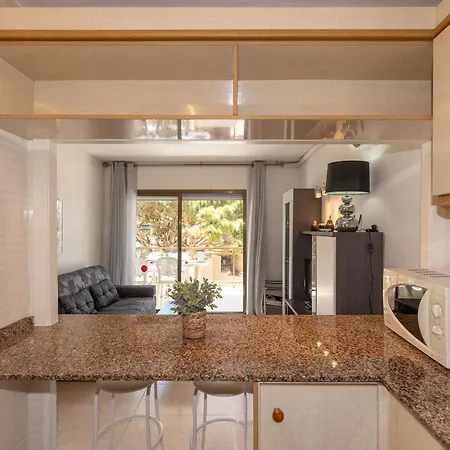 Uhc Txingudi Apartment Cambrils